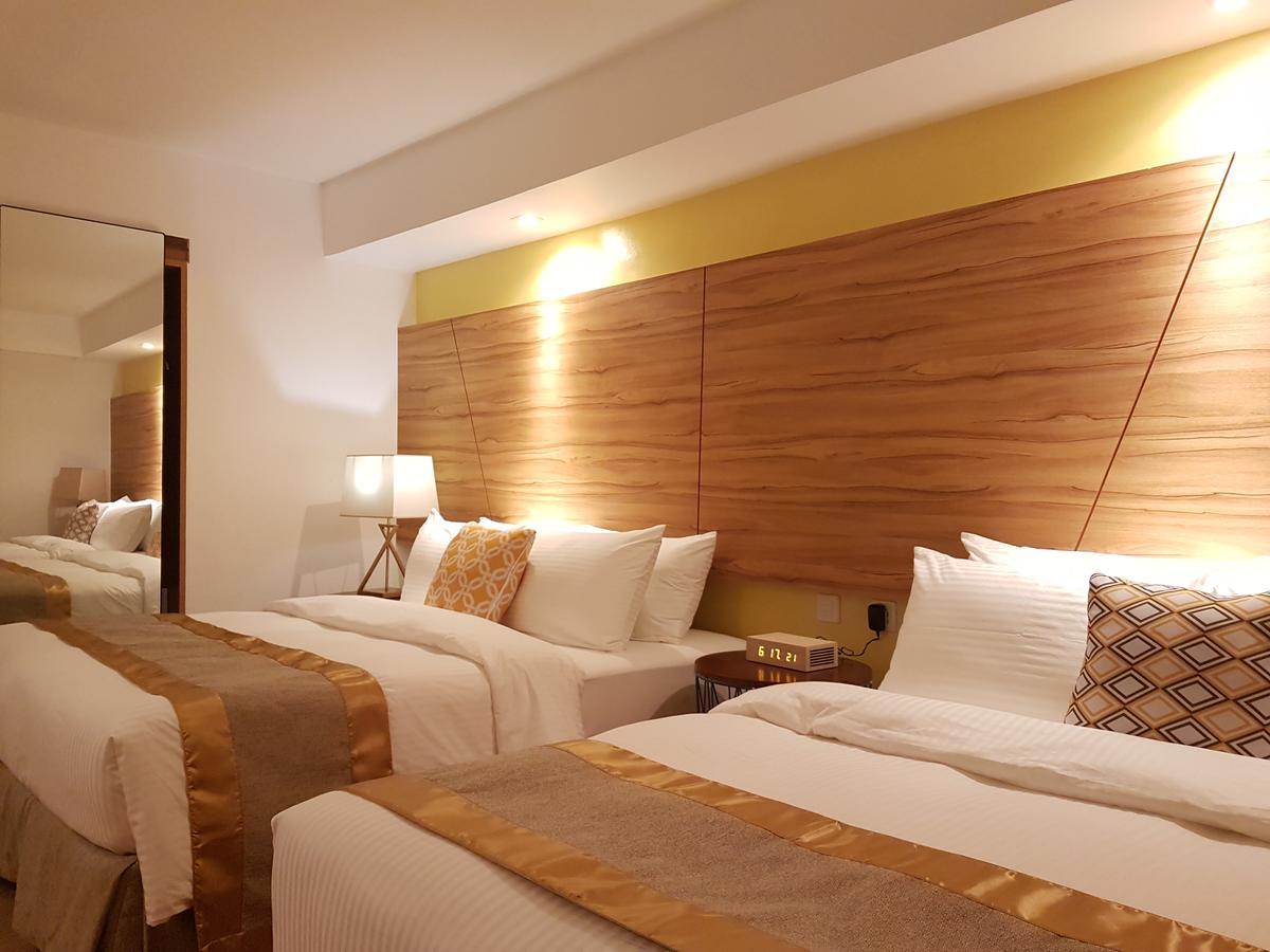 Ferra And Garden Hotel