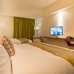 Ferra Hotel And Garden Suites